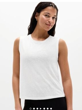 Athleta NWT White Crewneck Muscle Tank Size M